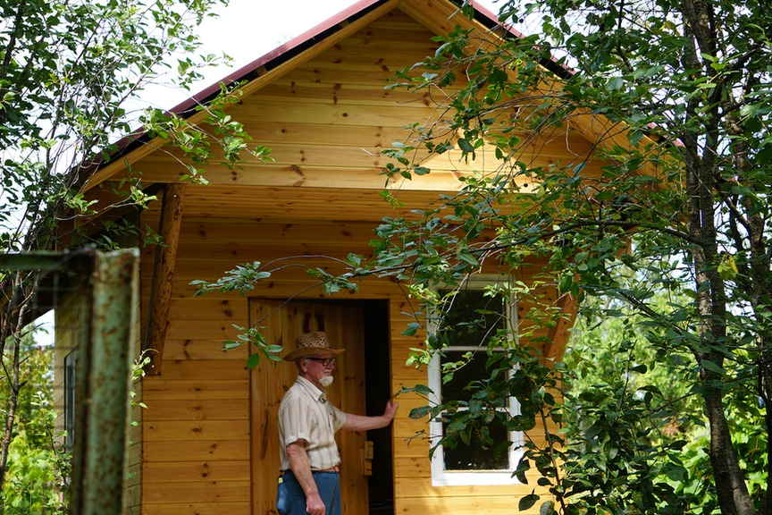 Bee house Skriveri
